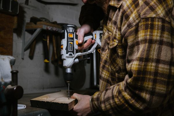 Vrták batérie s dvojitou vŕtačkou AC (Maxxpack 18V).