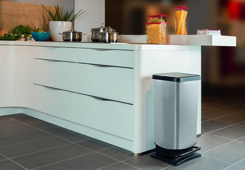 Rotho paso pedal bin 40l silver metallic