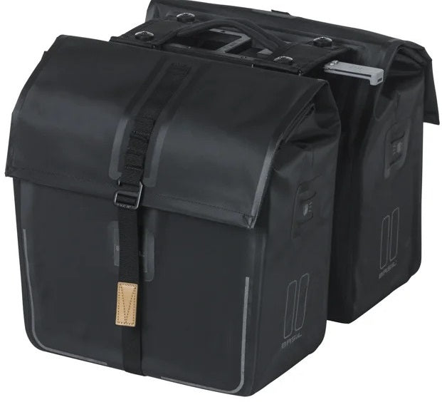 Basilikapussi urban dry mik 2.0 double matta musta | 50l