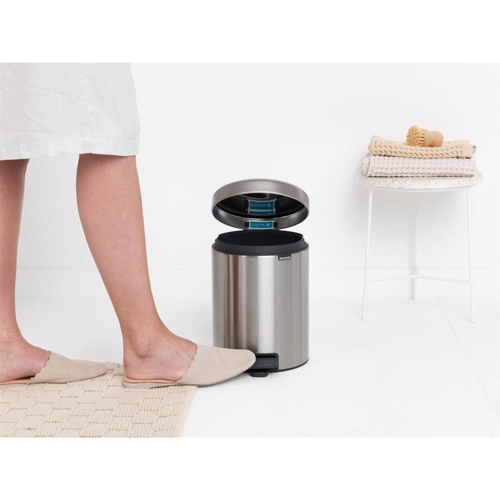 Brabantia pedal bin newicon 5l matt steel
