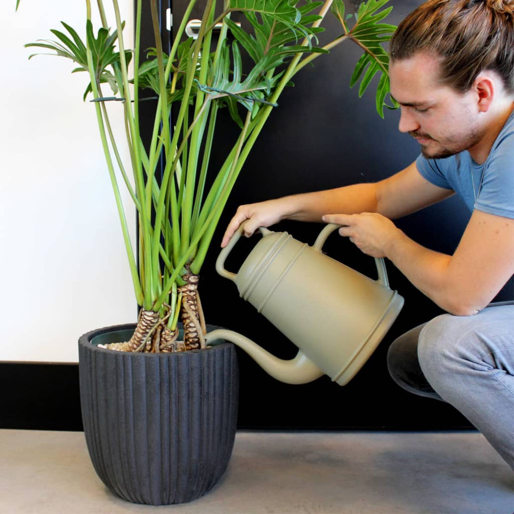 Capi watering can xala lungo 12 l gray