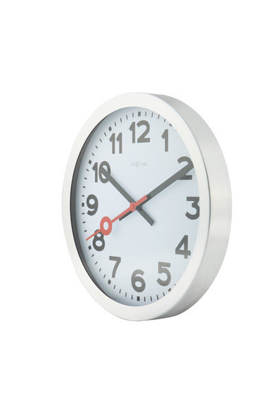 Nextime NE-3998ar veggklokke lysbilde. 19 cm, børstet aluminium, 'stasjon'