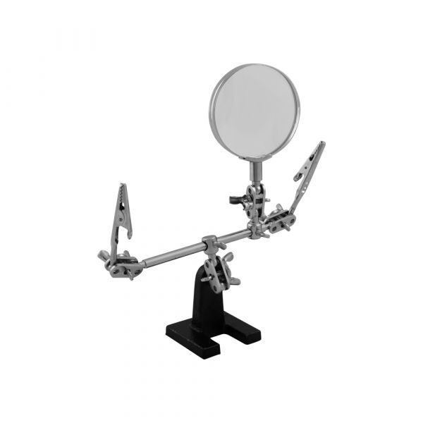 Troisième main avec loupe