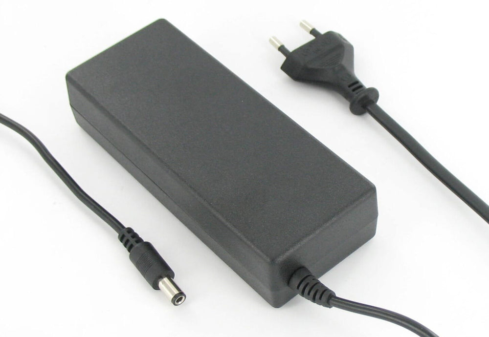 Adaptador de laptop Blu-Basic 90W