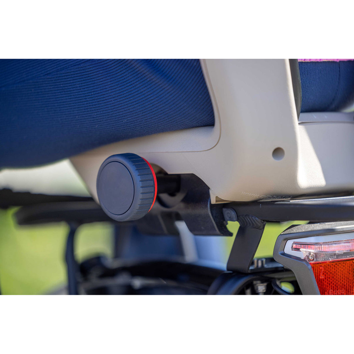 Qibbel achterzitje junior zwart creme compleet q344