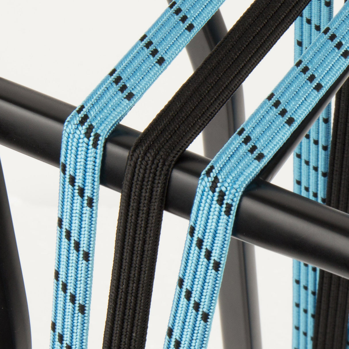 QIBBEL BURANK TRIOBINDER EYE con gancho de 3x12 mm de color azul bebé negro