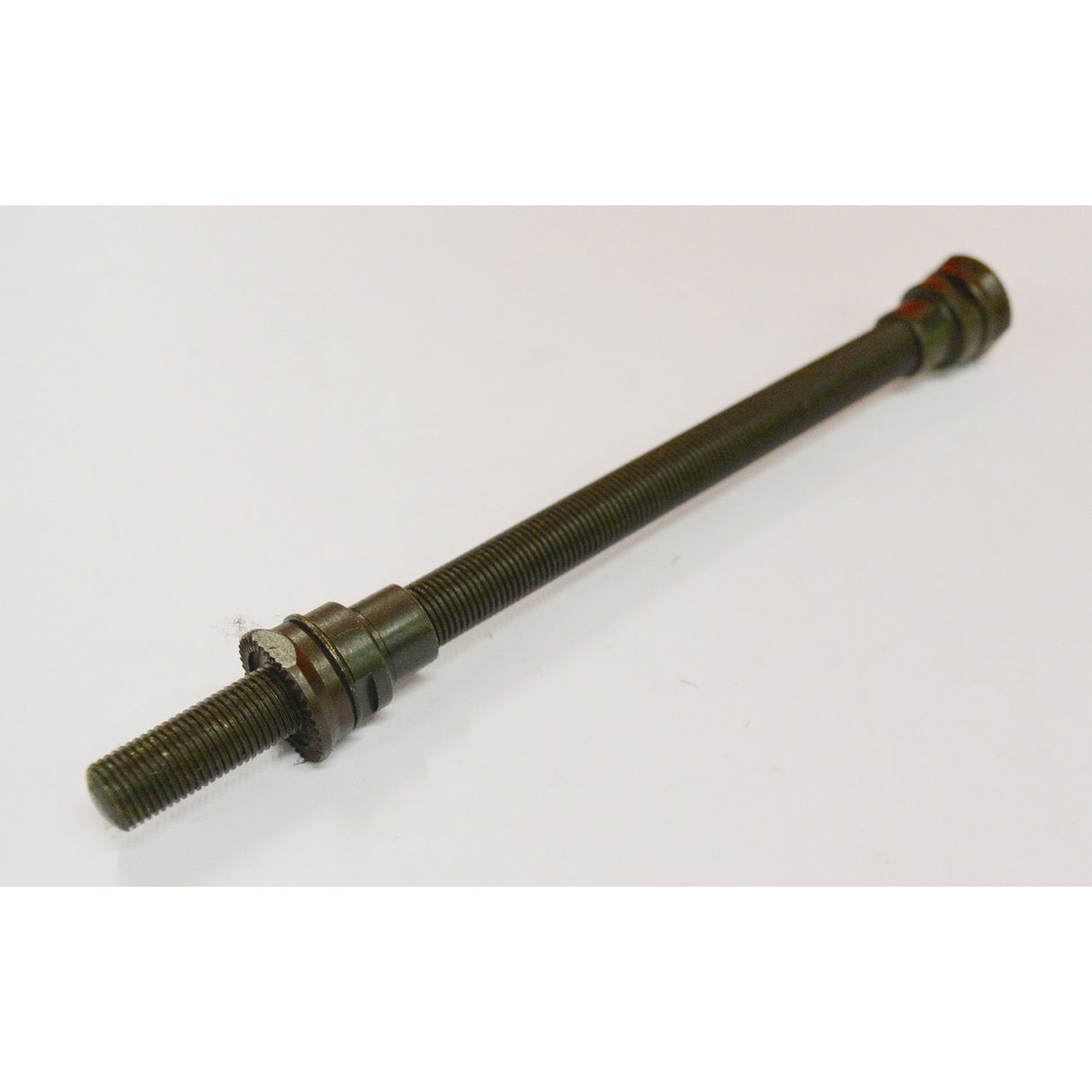 Miche rear axle pista (with cones, without bearings)
