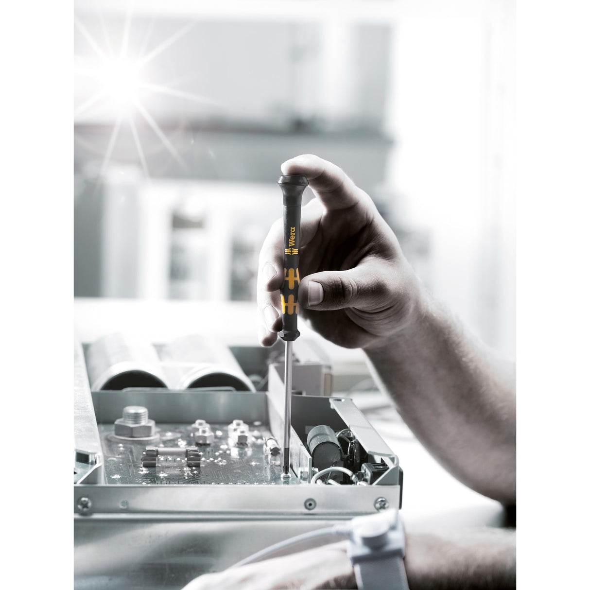 WAA 1550 6 cacciaviti elettronici ESD + HoldE