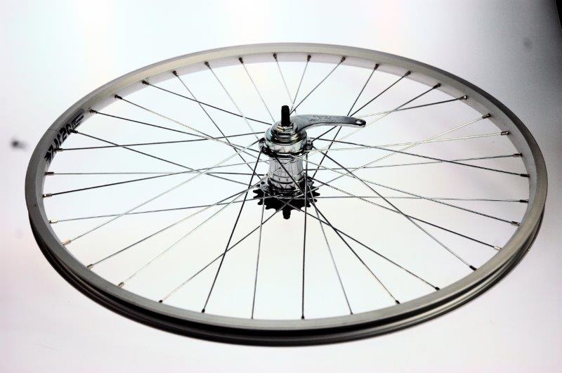 Steel rear wheel 24x1.75 velo brake hub