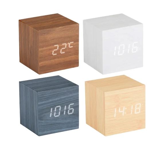 Grundig budzik cyfrowy drewno słojowane 6x6x6cm