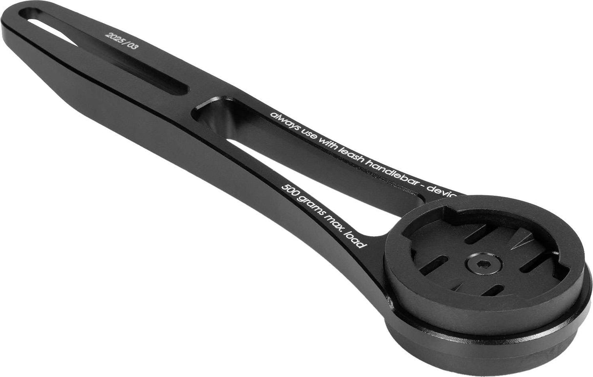 Cube navigation mount x-lock