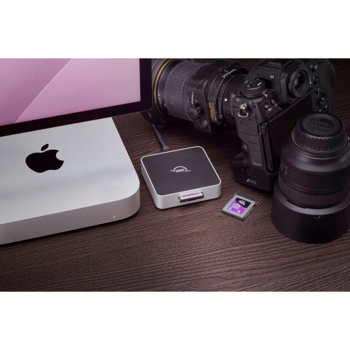 OWC Atlas CFexpress -kortinlukija