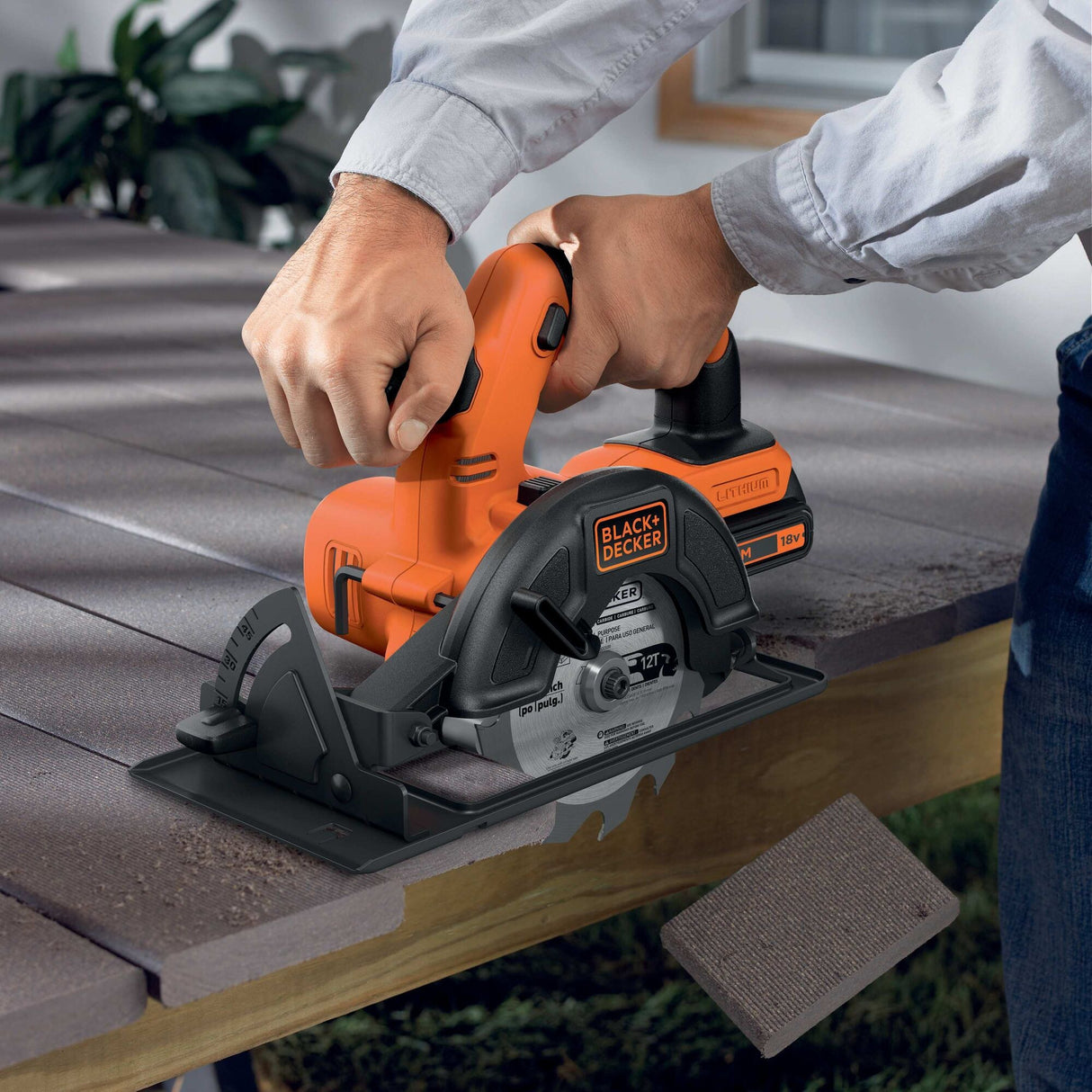 Black+decker 18v 140mm cirkelzaag bdccs18n-xj handcirkelzaag (oranje zwart, zonder accu en oplader)