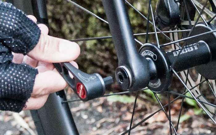 Dt swiss rws road plug in thru axle