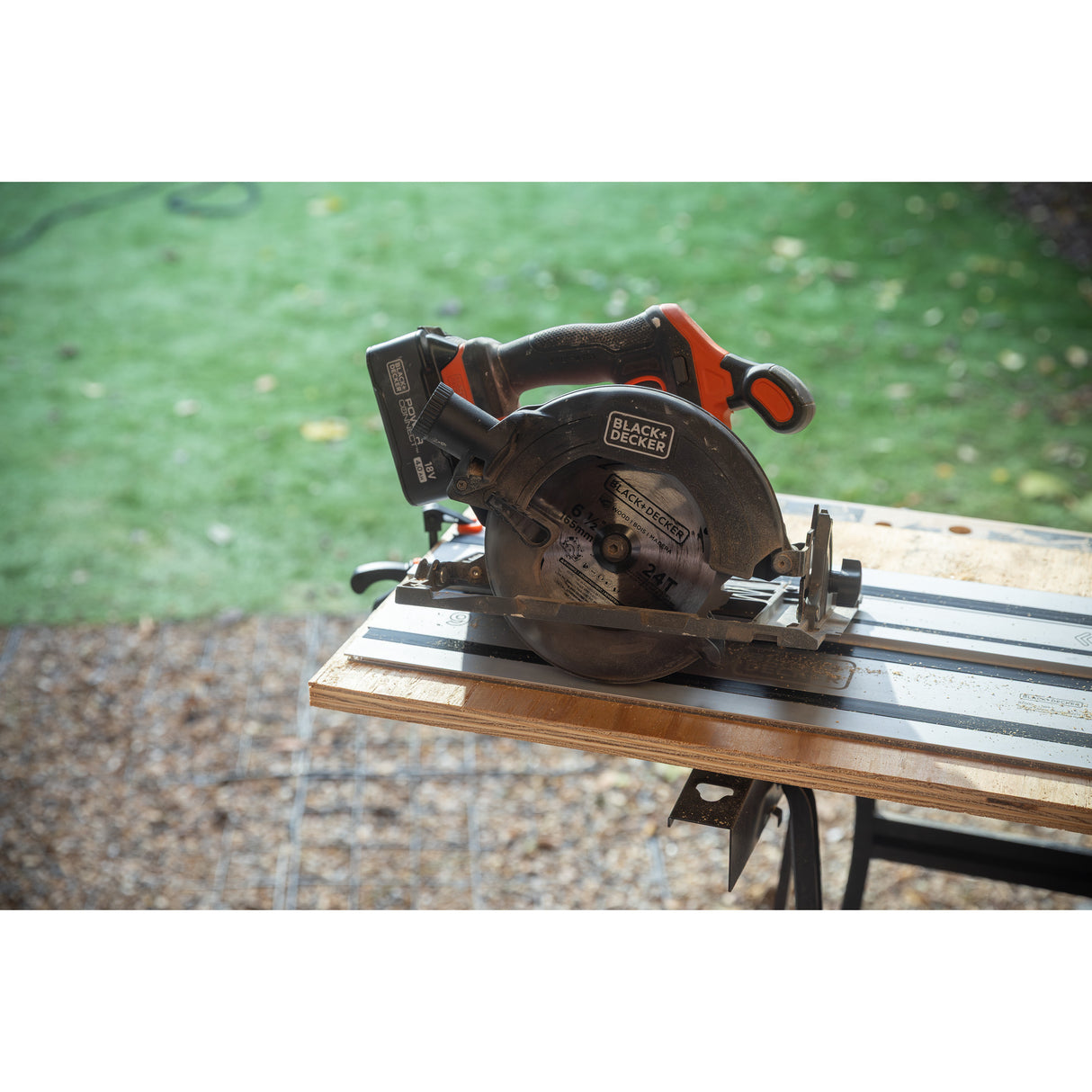 Black+decker 18v brushless cirkelzaag 165mm handcirkelzaag (zwart oranje, accu en oplader niet inbegrepen)