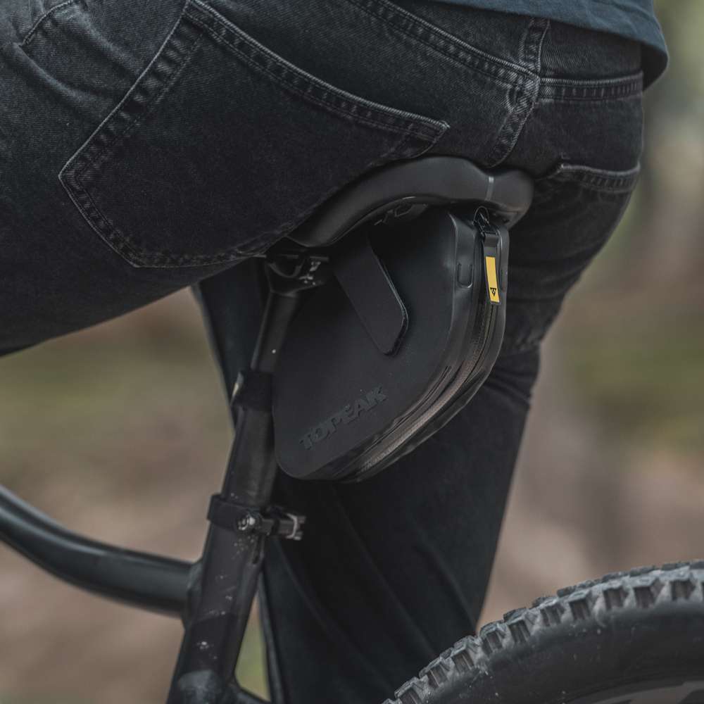 Topeak weatherproof dynawedge strap l saddle bag