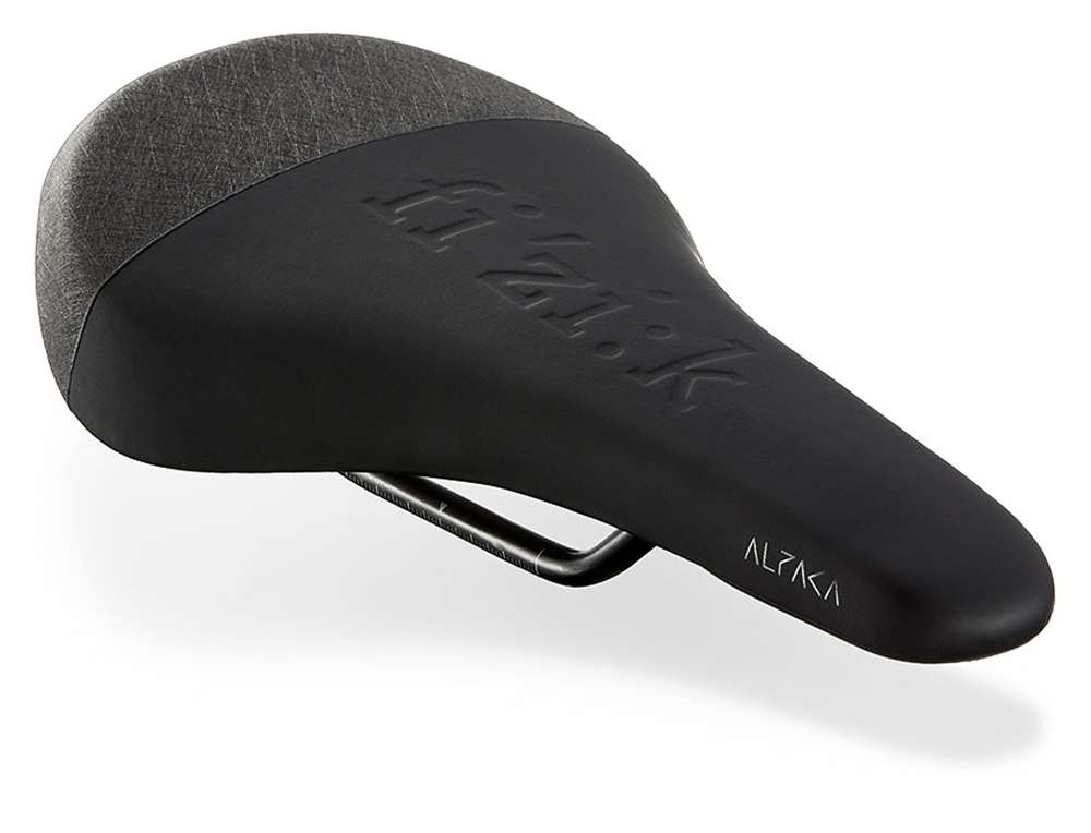 Fizik gravita alpaca x5 saddle + tool carrier