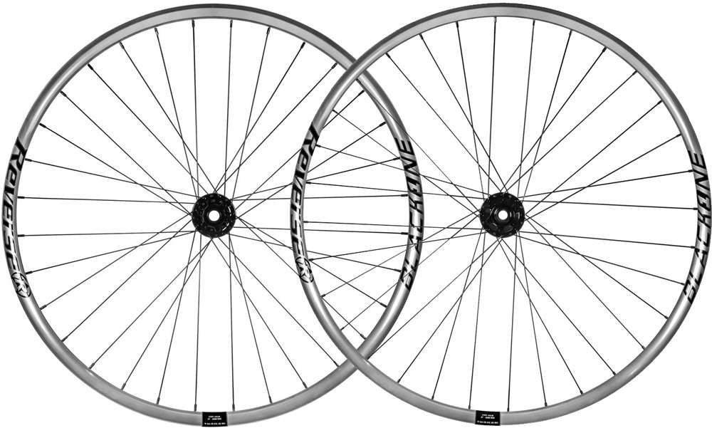 Reverse components black one 27.5 boost tubeless wheelset