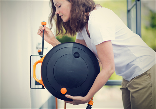 Fiskars стенен монтаж | за макара с маркуч - 1020448