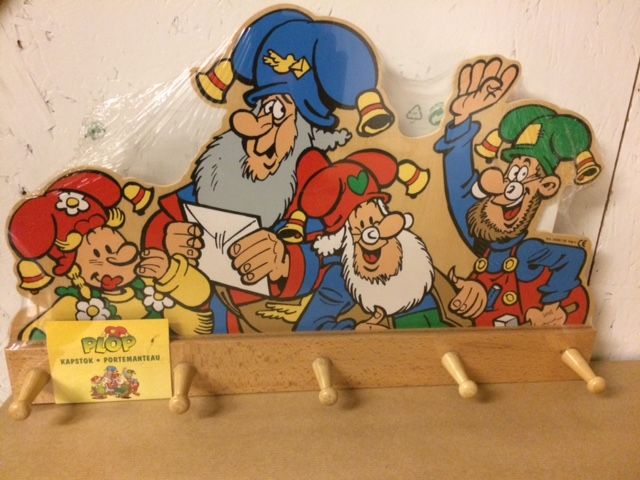 Obešalo za plašče Studio 100 gnome plop