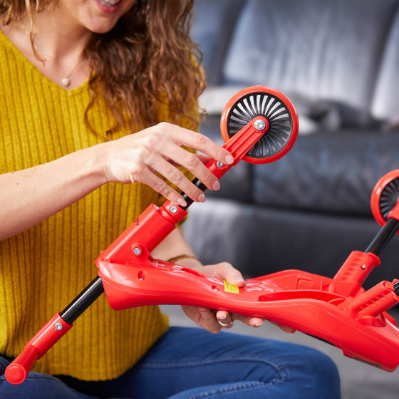 La bicicletta senza pedali Bugs Scuttlebug Beetle a 3 ruote junior rossa nera