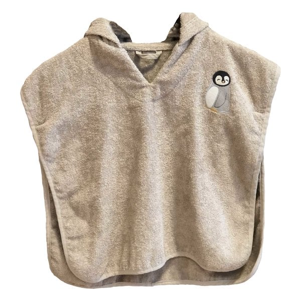 Petú petú petú calcels poncho pinguin