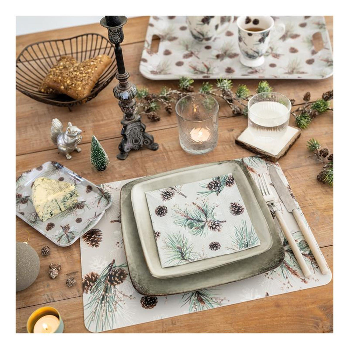 Ambiente Topflappen mit Tannenzapfen überall