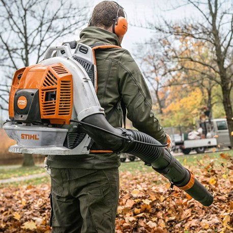 Stihl br 800 c-e | výkonný benzínový fúkač lístia na batoh - 42830111603
