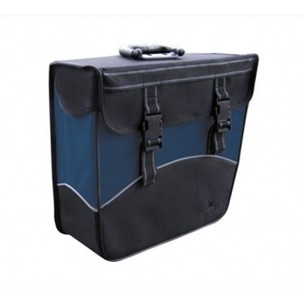 Greenland's Single Bag, Black and Blue, Right. Dimensions: 37x33x14 cm, Capacity: 20 liters
