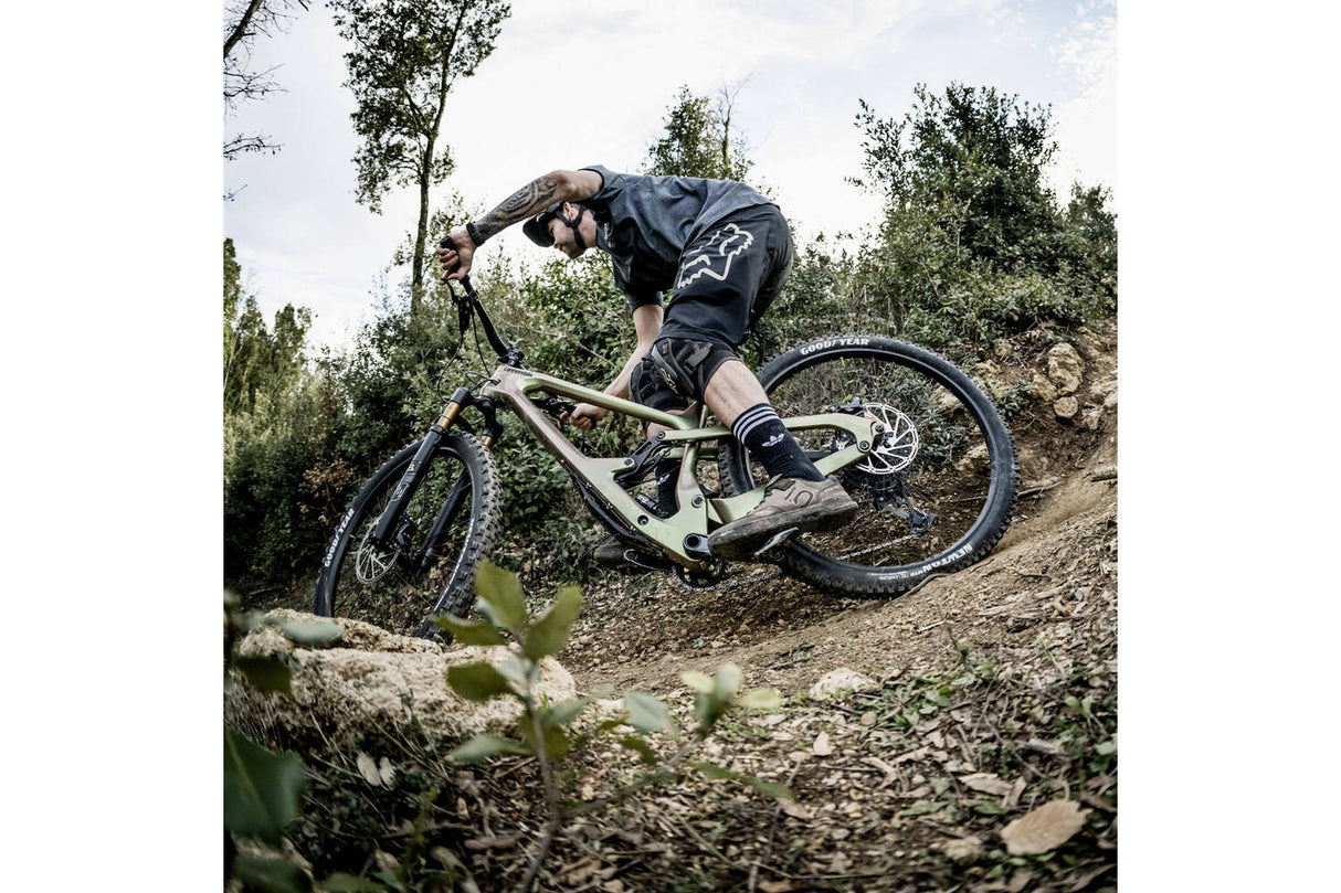 Goodyear Newton MTR Enduro TLC 27,5x2.4