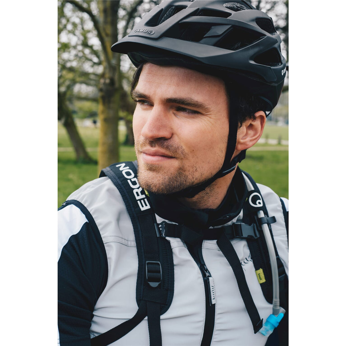 ABUS Helm Movintgoud 2.0 Quin Velvet Black S 51-55cm