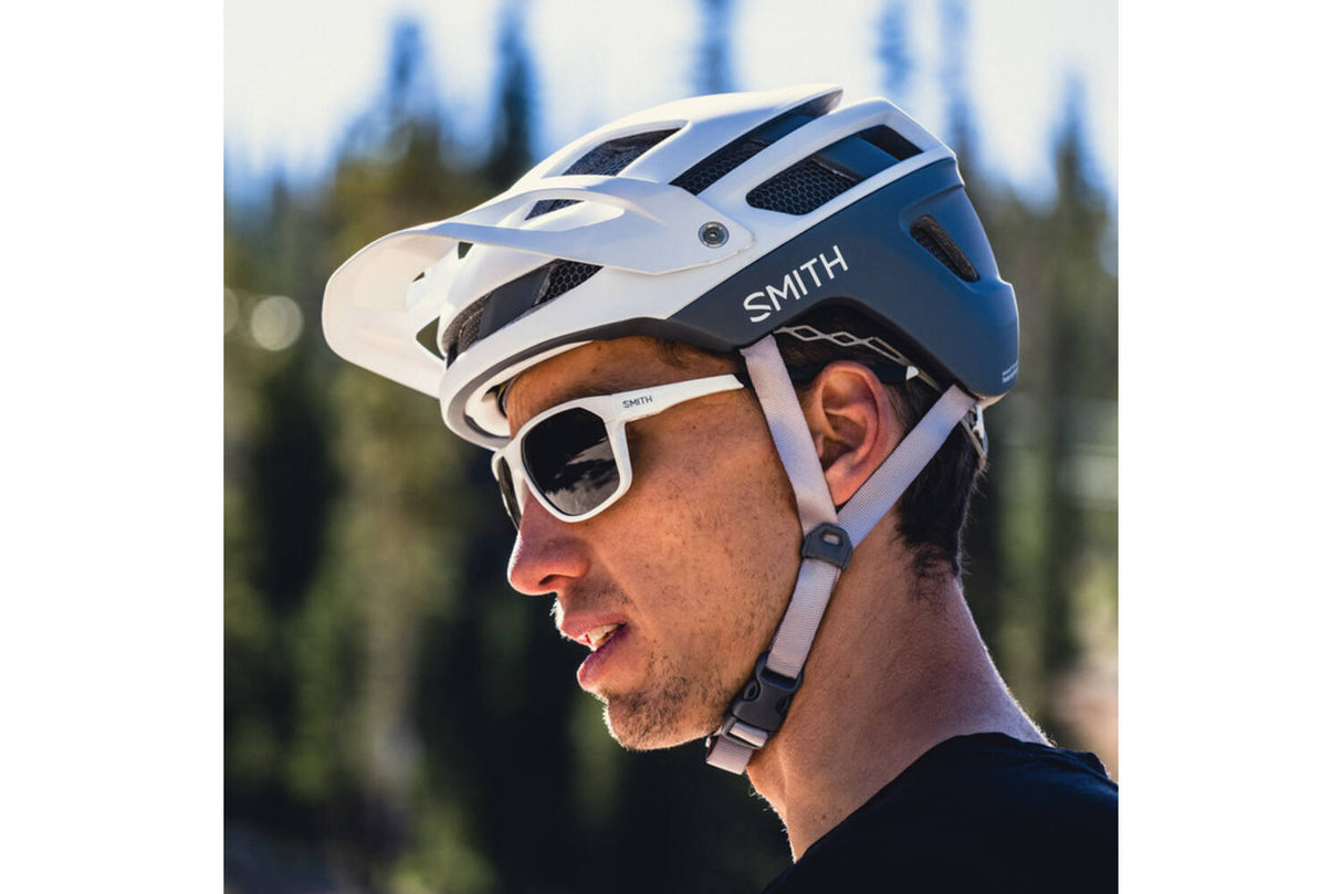 Smith Forefront 2 helmet mips matte white cement