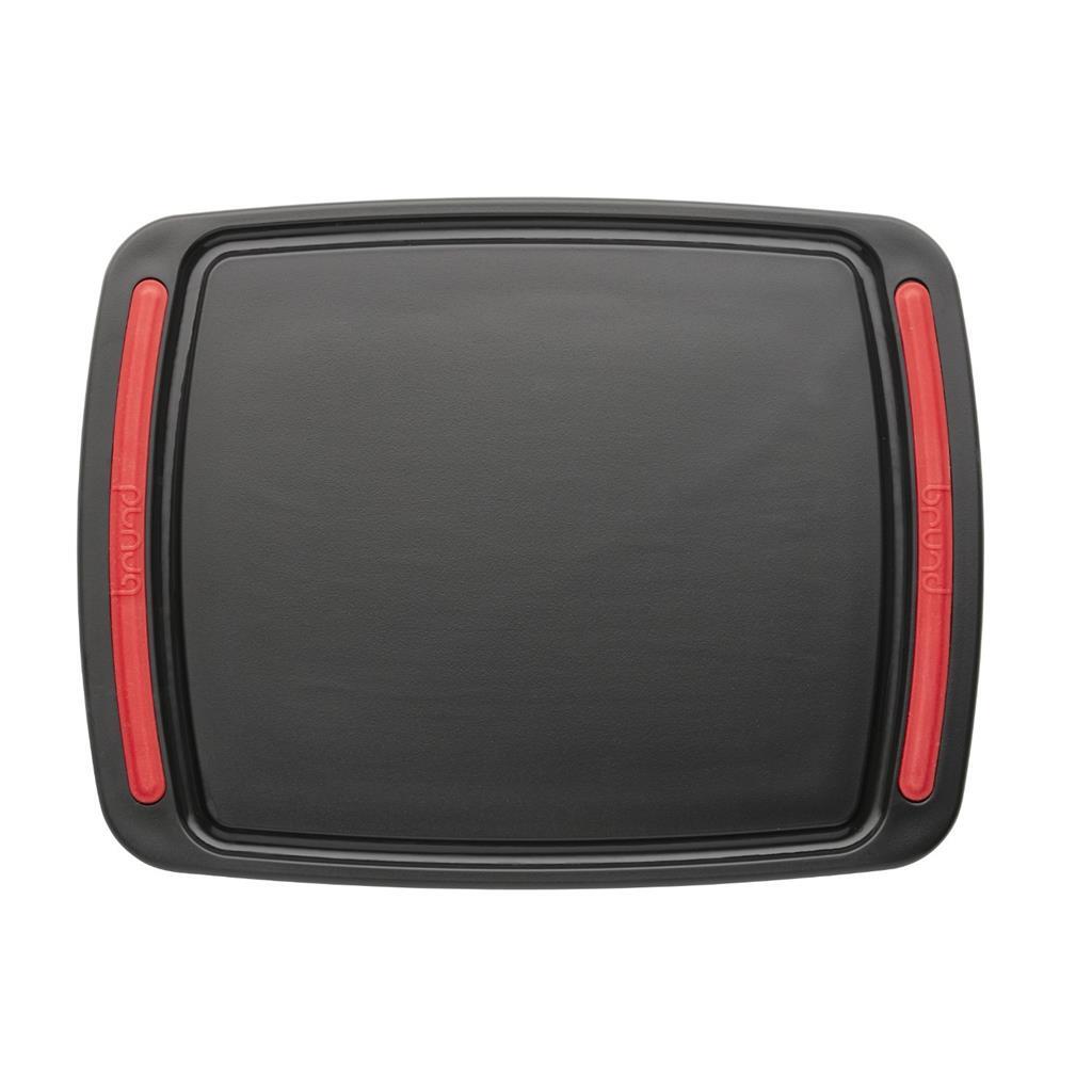 Brund easy cut cutting board 26x20x0.8 cm black red