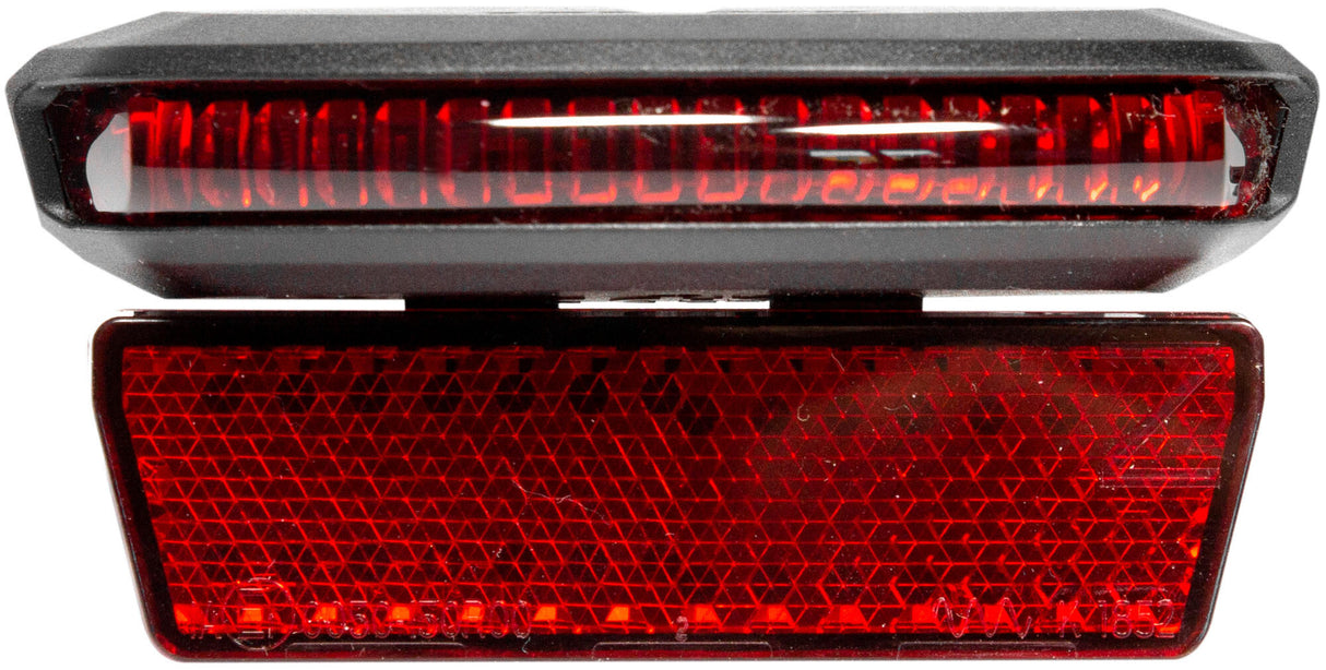 Trelock LED hátsó lámpa "COB vonal" LED hátsó lámpás Trelock COB LINE E LS 651