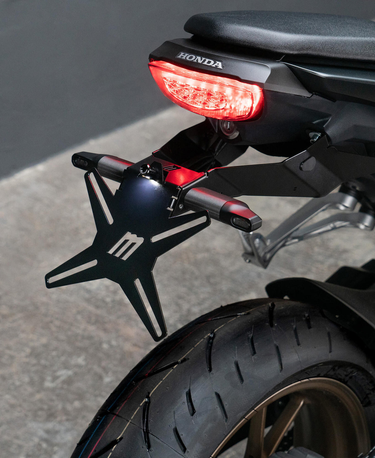 Motoism nummerbordhouder license plate carriers mi honda cb125r
