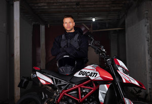 Descriptive image text