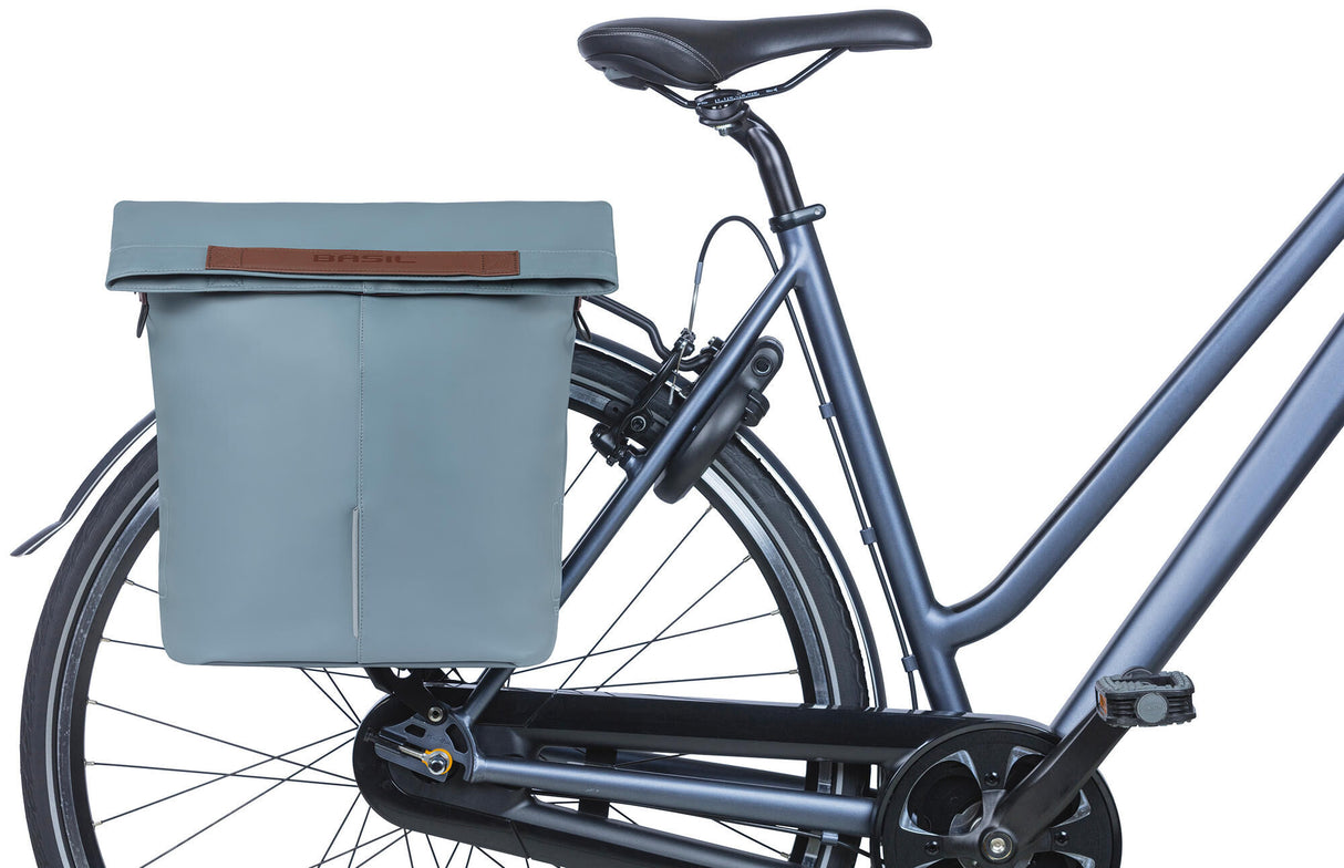 Basil City Bicycle Shopper in pelle vegana 14-16L Blu grafite