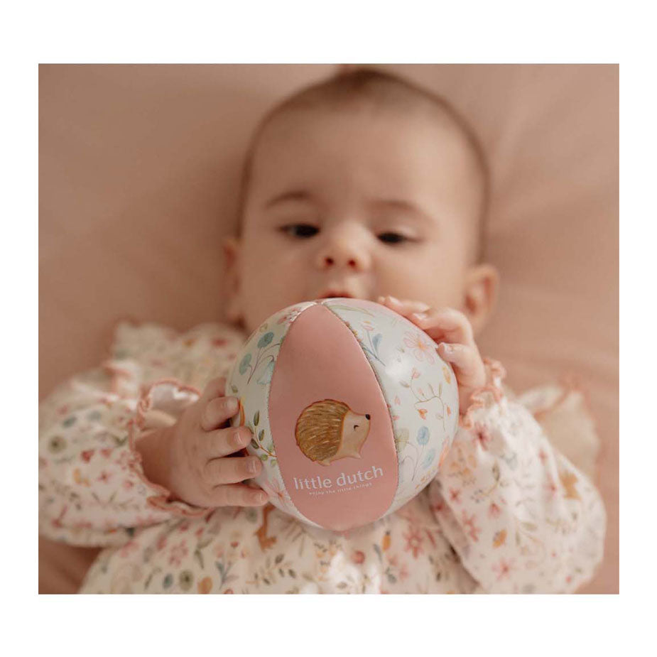 Petite balle-molle du jardin de fées hollandais