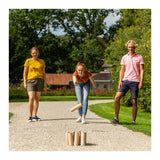 Gioca all'esterno gioco di lancio finlandese Houten