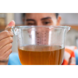 Glass measuring cup 1L with lid Chalk