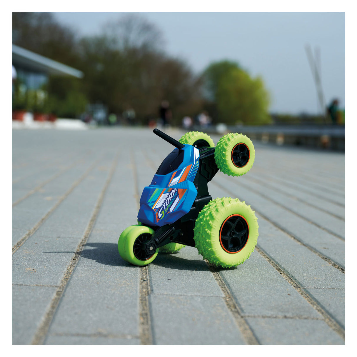 Dickie RC Storm Spinner Careable Car