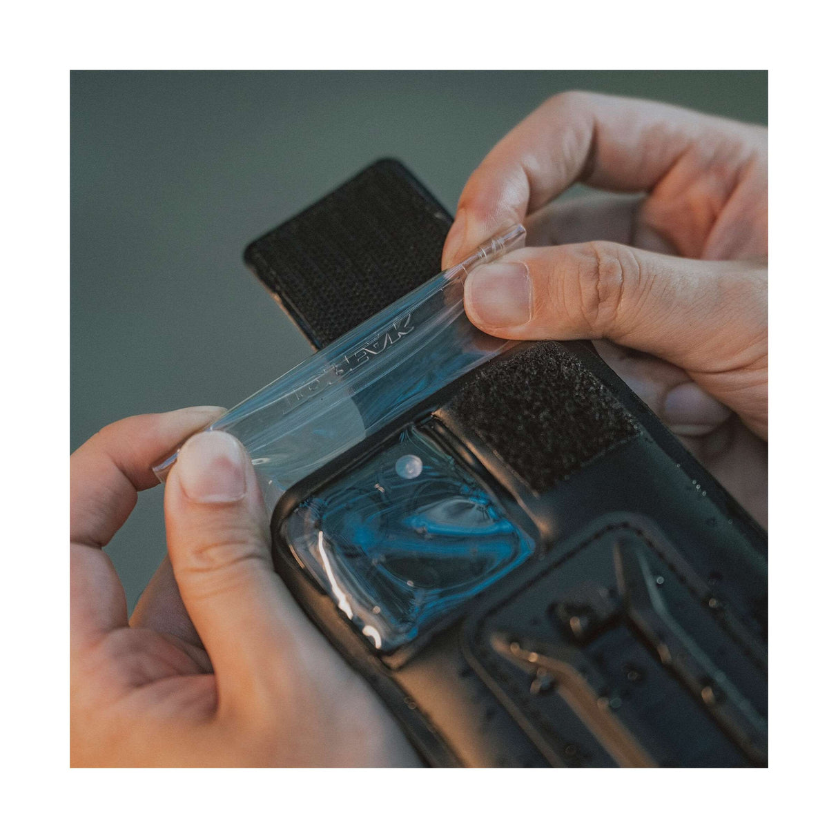 Port de téléphone TOPEAK Sac à sec M 6,7 pouces incl. Confirmation