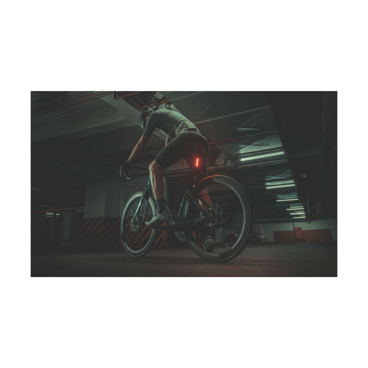 TOPEK TAILLight slog Mega