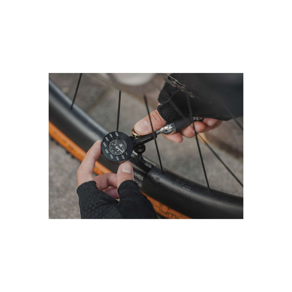 Topeak CO2 črpalka Air Booster g+