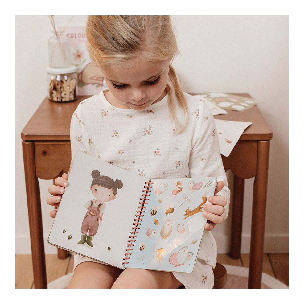 Lille hollandsk udklædningsbog fe rosa