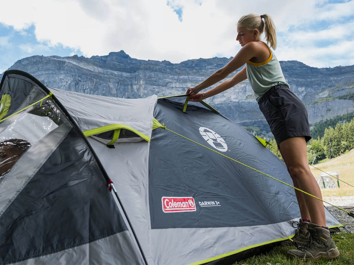 Coleman Darwin 3+ šotor