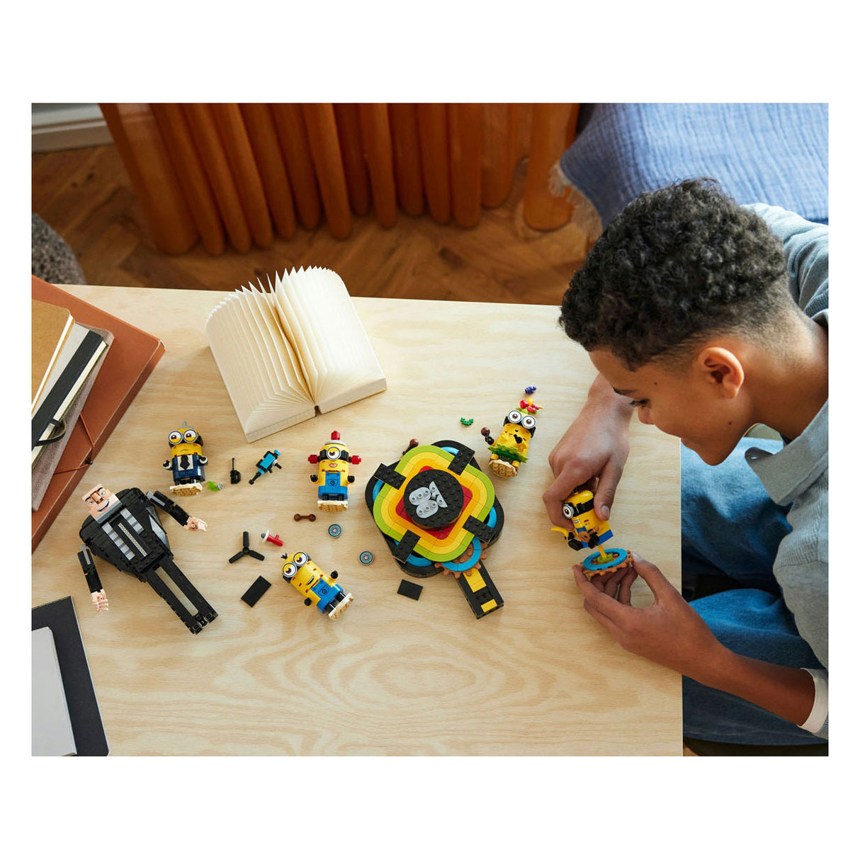 Lego Despicable Me 75582 Buildable Gru and Minions