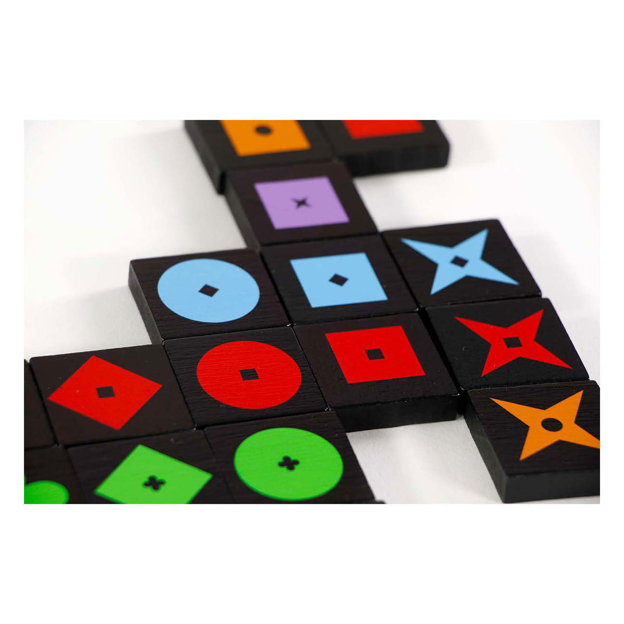 999 Games 999 Games Qwirkle-Brettspiel