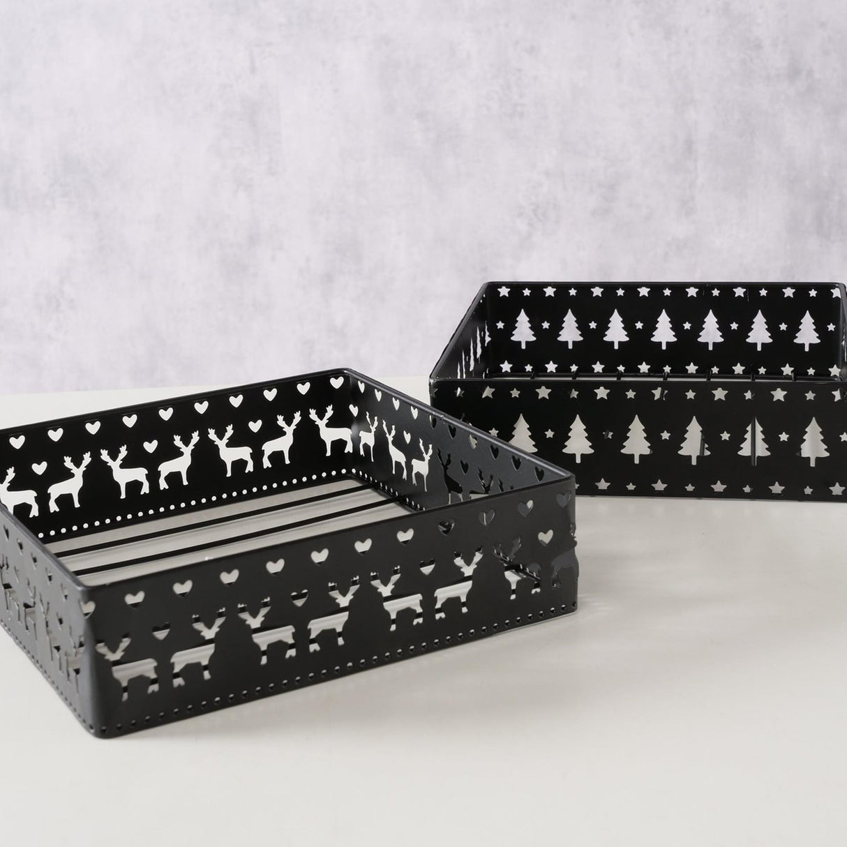 Boltze home servethouder zwart metaal met kerstdecor