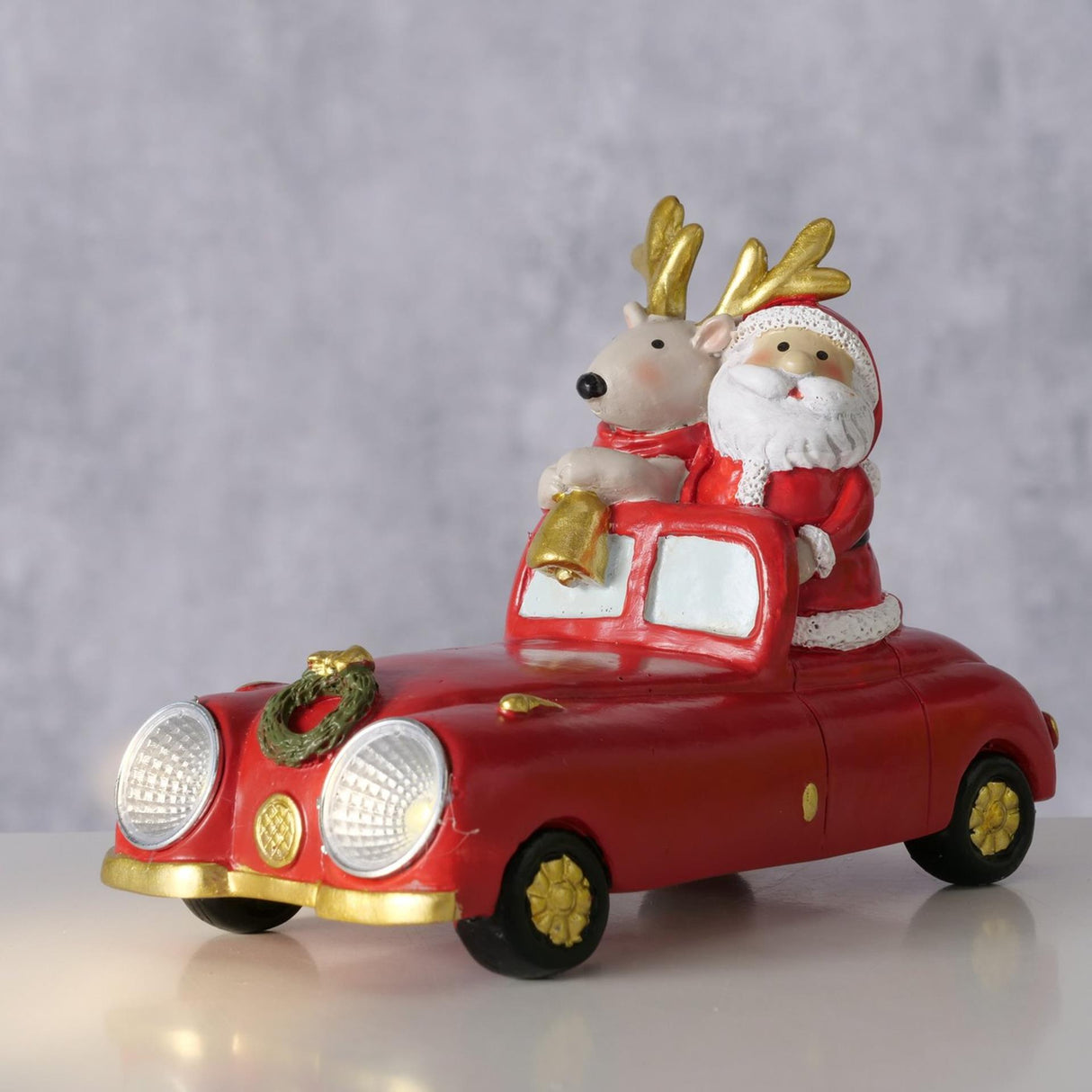 Boltze home auto met hert en kerstman led hars 14cm